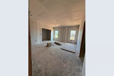 111 W Cupit Way, Gladewater, TX 75647 - Photo 14