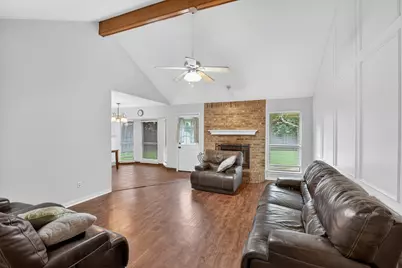 2128 Turf Club Drive, Arlington, TX 76017 - Photo 4