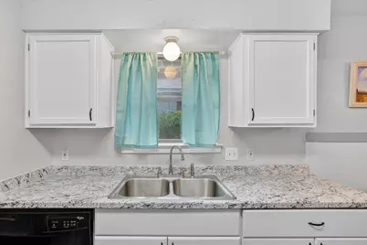 2128 Turf Club Drive, Arlington, TX 76017 - Photo 6