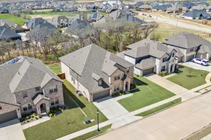 7013 Lost Falls Dr, Argyle, TX 76226 - Photo 4