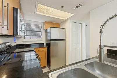 3901 Travis Street #102, Dallas, TX 75204 - Photo 6