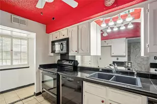 1719 E Grauwyler Rd, Irving, TX 75061 - Photo 16