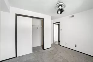 1719 E Grauwyler Rd, Irving, TX 75061 - Photo 26