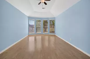 2616 Cove Dr, Grand Prairie, TX 75054 - Photo 16