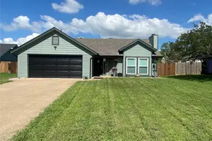 331 Egret Cir, East Tawakoni, TX 75472 - Photo 2