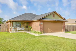 1916 14th St, Mineral Wells, TX 76067 - Photo 1