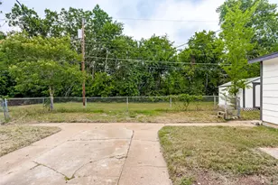 116 Vandenburg Dr, Denison, TX 75020 - Photo 22