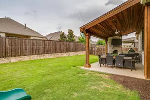 5482 Bradford Green Trail, Flower Mound, TX 75028 - Photo 38
