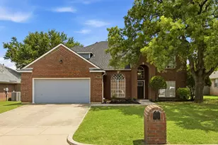 6836 Moss Ln, North Richland Hills, TX 76182 - Photo 1