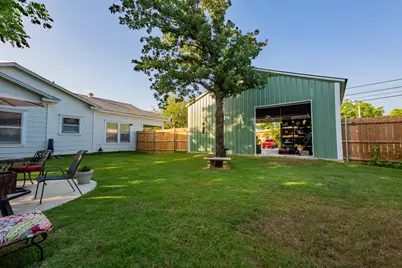 611 Grayson Street, Nocona, TX 76255 - Photo 34