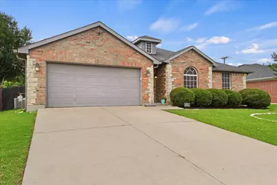 4606 Bluebird Lane, Mansfield, TX 76063 - Photo 6