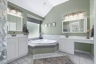 327 Lakeside Dr, Shady Shores, TX 76208 - Photo 16