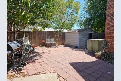 2760 Patricia Lane, Garland, TX 75041 - Photo 10