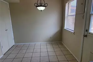 2760 Patricia Ln, Garland, TX 75041 - Photo 8