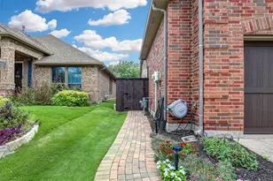 4720 Mcbreyer Pl, Fort Worth, TX 76244 - Photo 4