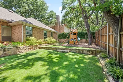 2141 N Aspenwood Drive, Grapevine, TX 76051 - Photo 34
