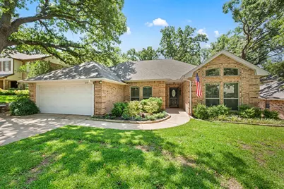 2141 N Aspenwood Drive, Grapevine, TX 76051 - Photo 4