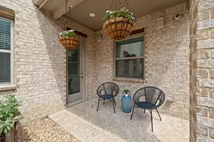 2415 Knight St, Dallas, TX 75219 - Photo 32