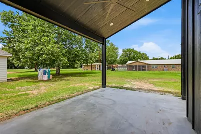 314 W Cobb Street, Bridgeport, TX 76426 - Photo 32