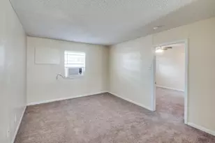 512 S Delaware St, Irving, TX 75060 - Photo 6