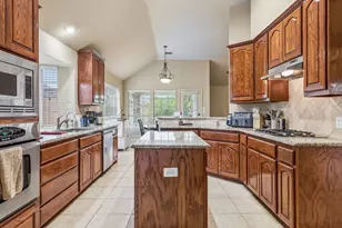 301 Tobiano Ct, Celina, TX 75009 - Photo 2