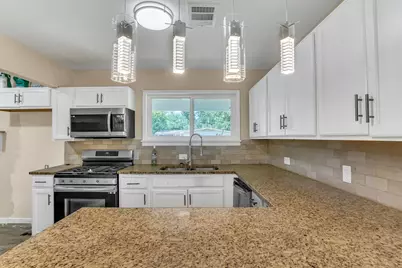 2108 Skylark Drive, Arlington, TX 76010 - Photo 16