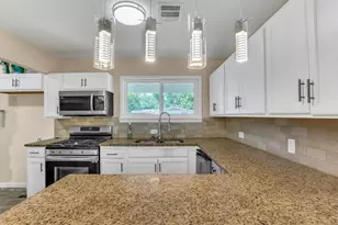 2108 Skylark Dr, Arlington, TX 76010 - Photo 16