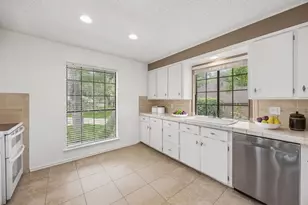 1804 Lakewood Dr, Weatherford, TX 76087 - Photo 8