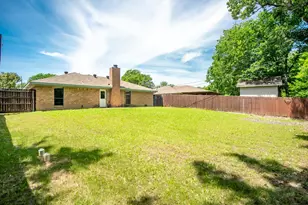 4904 Brookhollow Dr, Sachse, TX 75048 - Photo 2