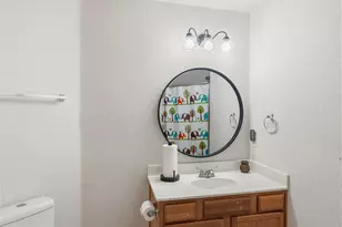 1640 Nashwood Dr, Grand Prairie, TX 75051 - Photo 24