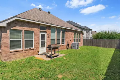 1640 Nashwood Drive, Grand Prairie, TX 75051 - Photo 26