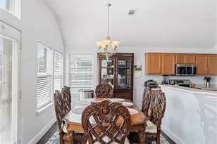 1640 Nashwood Dr, Grand Prairie, TX 75051 - Photo 10