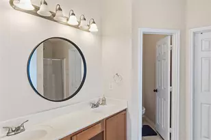 1640 Nashwood Dr, Grand Prairie, TX 75051 - Photo 20
