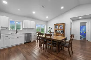 106 Edith St, Bowie, TX 76230 - Photo 6
