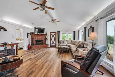 1111 Brazos Drive, Mineral Wells, TX 76067 - Photo 6