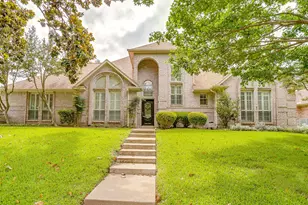 3736 Ben Creek Ct, Fort Worth, TX 76008 - Photo 4