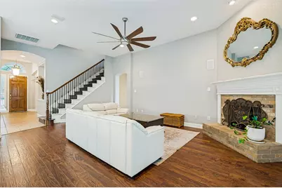 2401 Brown Bear Way, Euless, TX 76039 - Photo 6