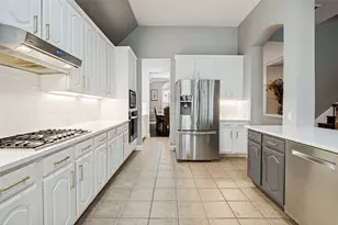2401 Brown Bear Way, Euless, TX 76039 - Photo 10