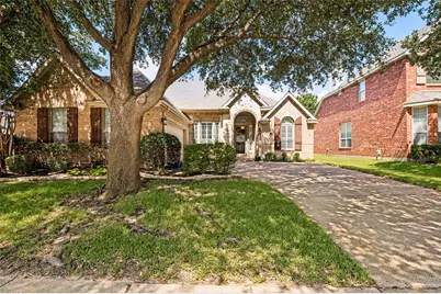 2401 Brown Bear Way, Euless, TX 76039 - Photo 2