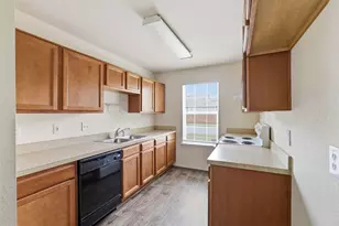 10716 Wild Oak Dr, Fort Worth, TX 76140 - Photo 8