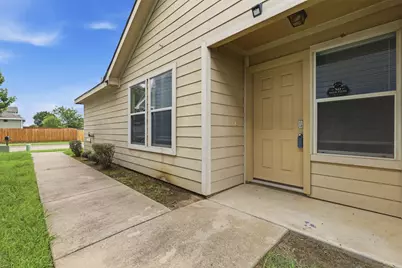 10716 Wild Oak Drive, Fort Worth, TX 76140 - Photo 2
