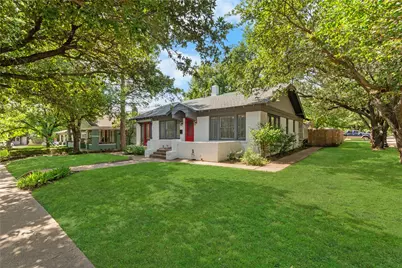 1921 Ben Hall Court, Fort Worth, TX 76110 - Photo 4