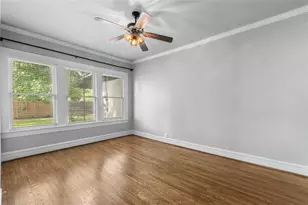 1921 Ben Hall Ct, Fort Worth, TX 76110 - Photo 14