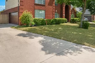 716 Coal Creek Dr, Mansfield, TX 76063 - Photo 2