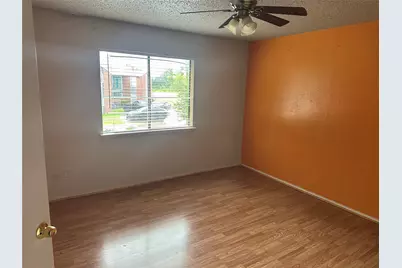 312 Victoria, Grand Prairie, TX 75052 - Photo 10