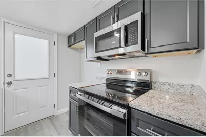 2702 Douglas Avenue #121, Dallas, TX 75219 - Photo 16