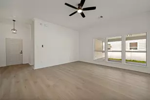 1128 Cotton Exchange Dr, Savannah, TX 76227 - Photo 2