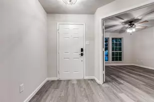 1817 Heron Dr, Aubrey, TX 76227 - Photo 2