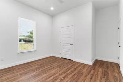 1754 Riverview Drive, Cleburne, TX 76033 - Photo 20