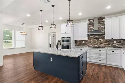 1754 Riverview Drive, Cleburne, TX 76033 - Photo 6